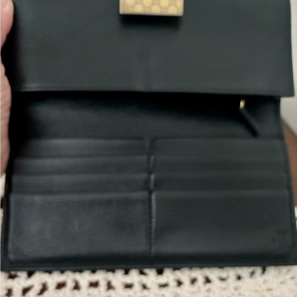 Vintage Authentic Gucci GG Canvas&Leather Bifold Wallet| Black/Gold Hardware - Picture 6 of 9